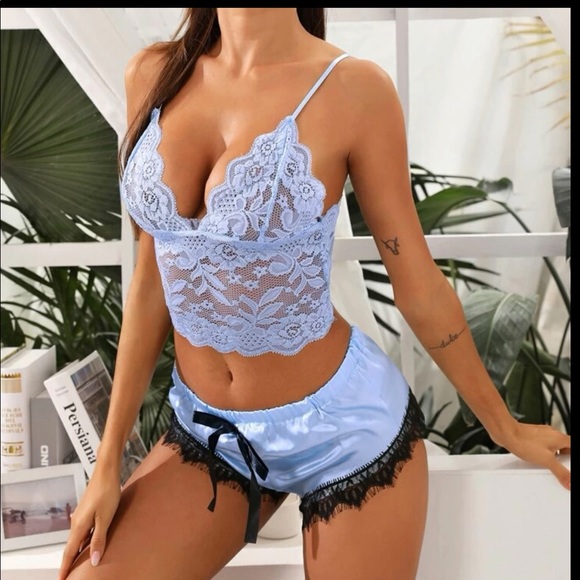 Sexy Floral Lace Bralette With Satin Short - Picture 4 of 6